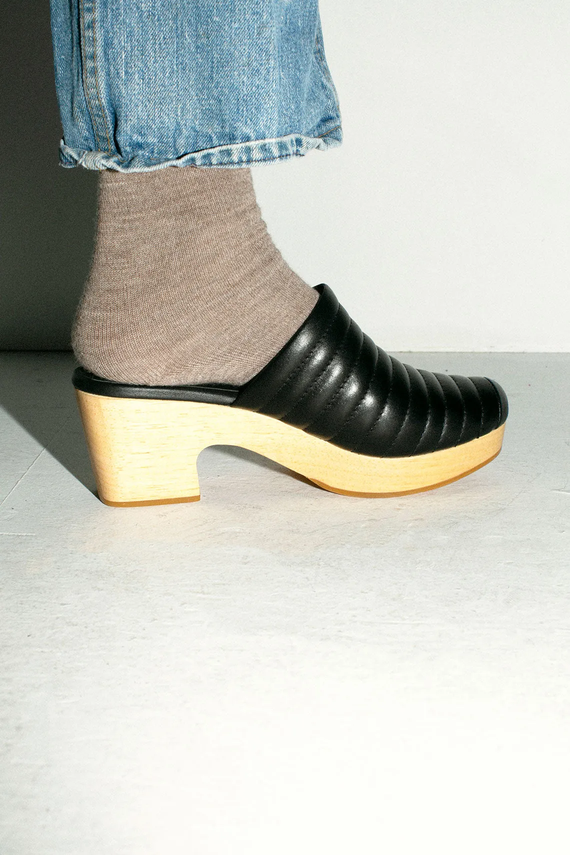 Black Ribbed Clog