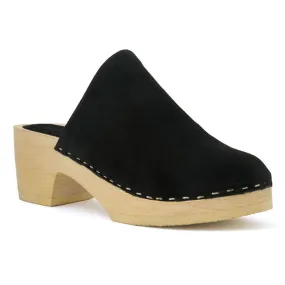 DARCIE Suede Clogs