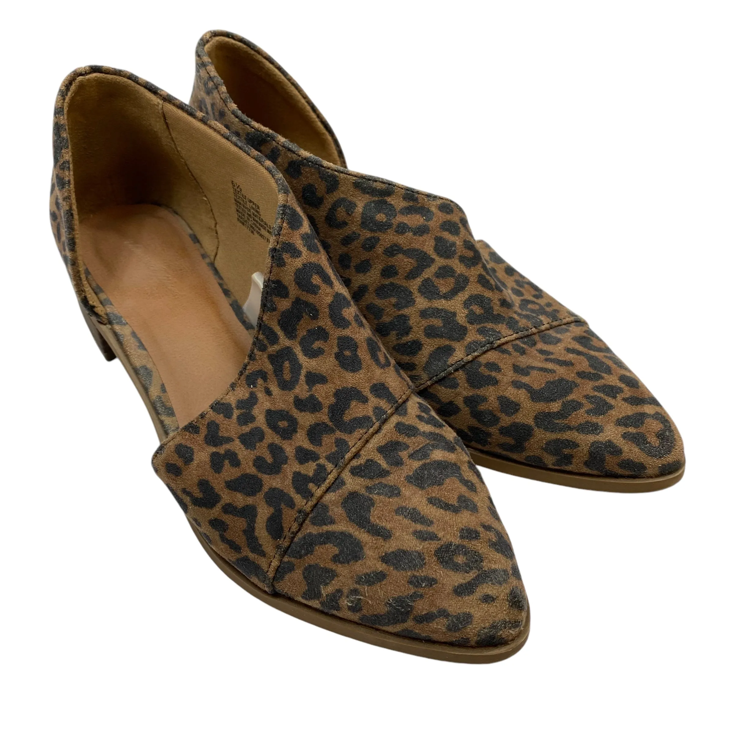 Shoes Flats By Universal Thread In Animal Print, Size: 6.5